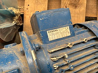 Diverse motoren en centrifugaalpomp (4x) - afbeelding 12 van  12