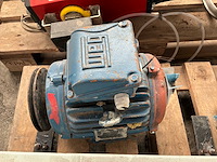Diverse motoren en centrifugaalpomp (4x) - afbeelding 1 van  6