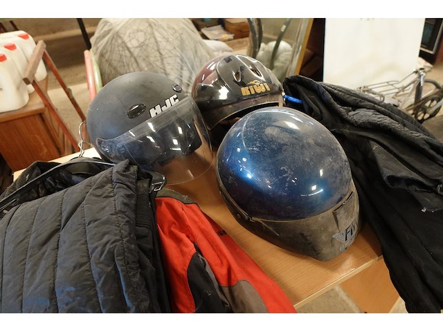 Diverse motorfietskledij + 3 x helm - afbeelding 6 van  6