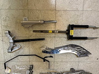 Diverse motorframes & montagebeugels (mix valbeugels, rekken & vorkdelen) (23x) - afbeelding 7 van  11