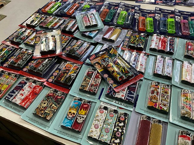 Diverse multi packs aanstekers - afbeelding 6 van  6