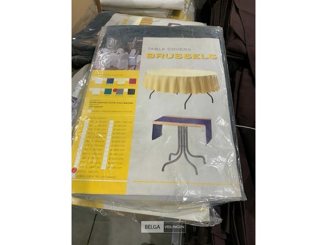 Diverse nieuwe tafelcovers - afbeelding 2 van  3