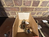 Diverse oliedruk-meters - afbeelding 1 van  1