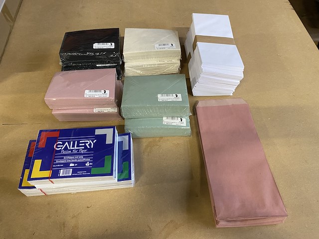 Diverse omslagen - afbeelding 1 van  6