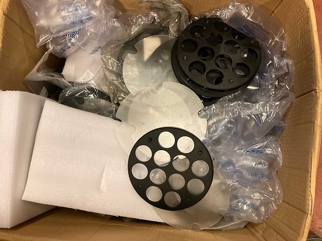 Diverse onderdelen elation rayzor q12 - afbeelding 1 van  2