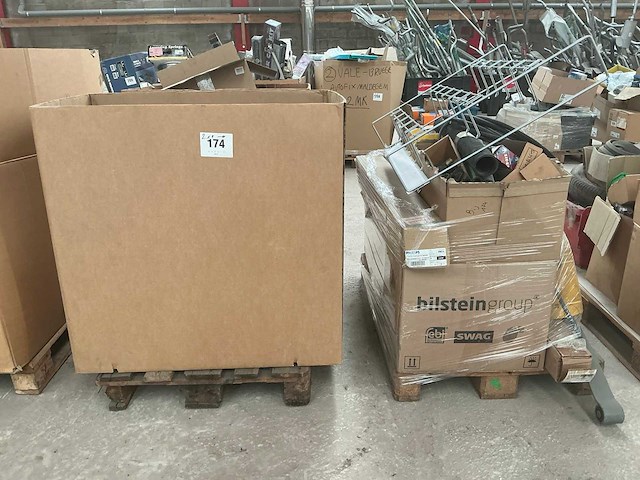 Diverse onderdelen, gereedschappen en accessoires - afbeelding 1 van  14