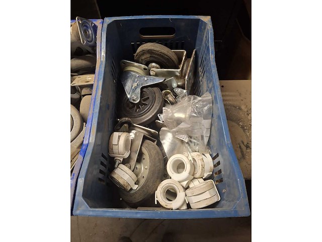 Diverse onderdelen, gereedschappen en accessoires - afbeelding 2 van  3