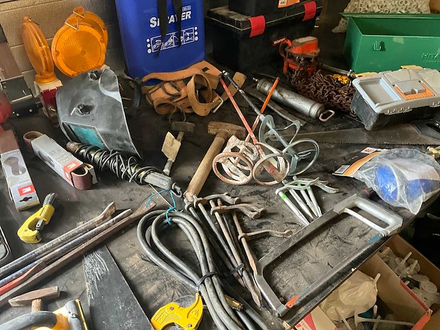 Diverse onderdelen, gereedschappen en accessoires - afbeelding 27 van  31