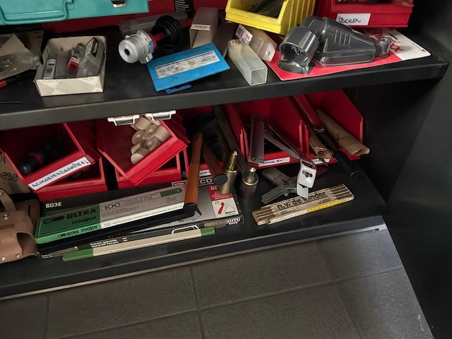 Diverse onderdelen, gereedschappen en accessoires - afbeelding 4 van  19