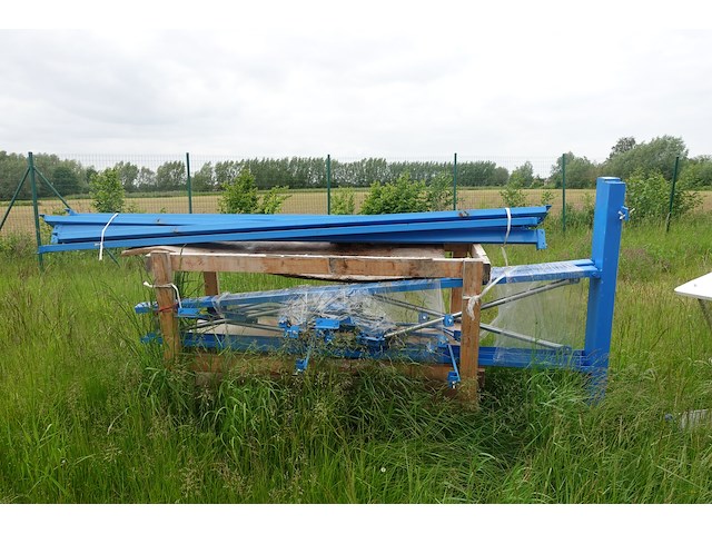 Diverse onderdelen metalen rek - afbeelding 2 van  3