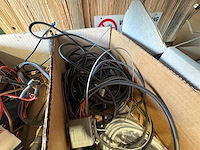 Diverse onderdelen stack - afbeelding 2 van  2