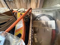 Diverse onderdelen stack - afbeelding 3 van  3