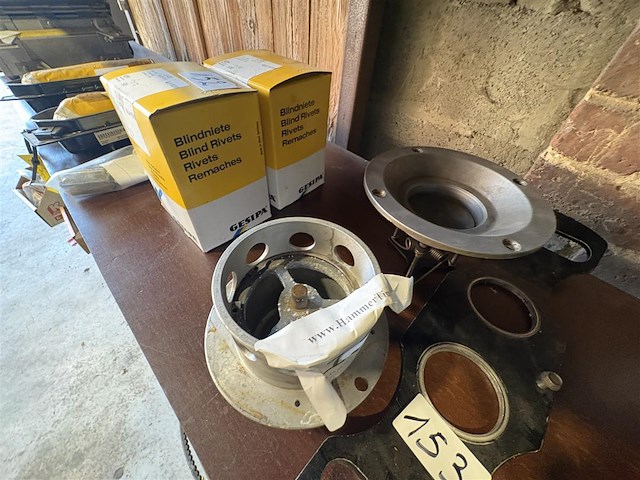 Diverse onderdelen tanksysteem - afbeelding 4 van  4