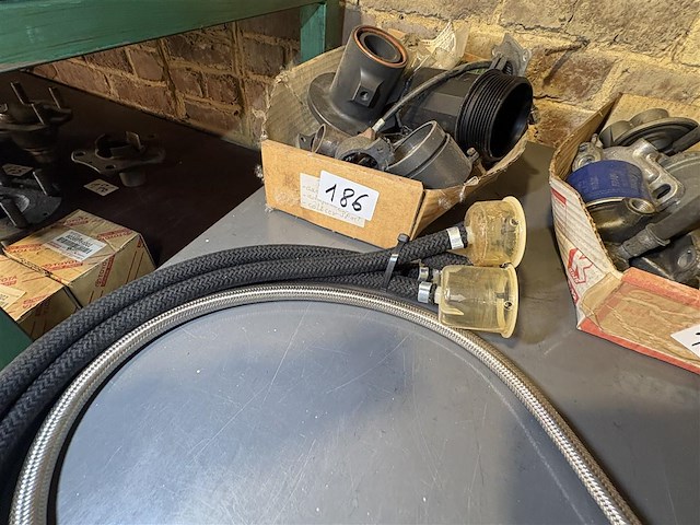 Diverse onderdelen tanksysteem - afbeelding 3 van  4