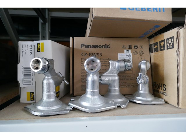 Diverse onderdelen voor airco installaties - afbeelding 2 van  9