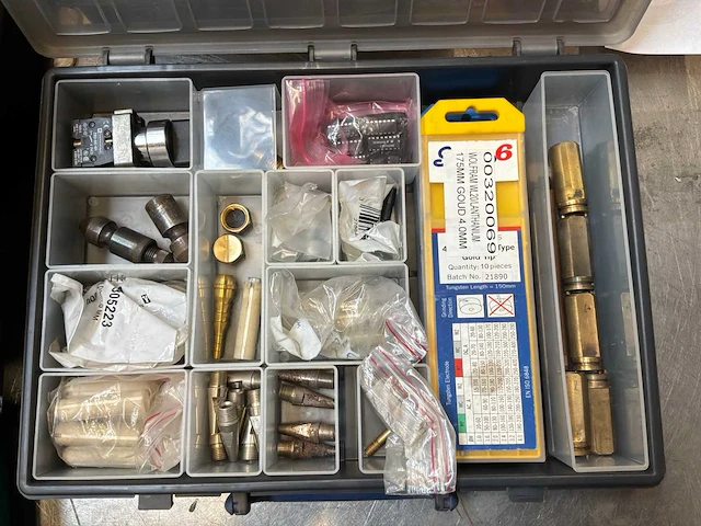 Diverse onderdelen voor lasposten en toortsen - afbeelding 6 van  11