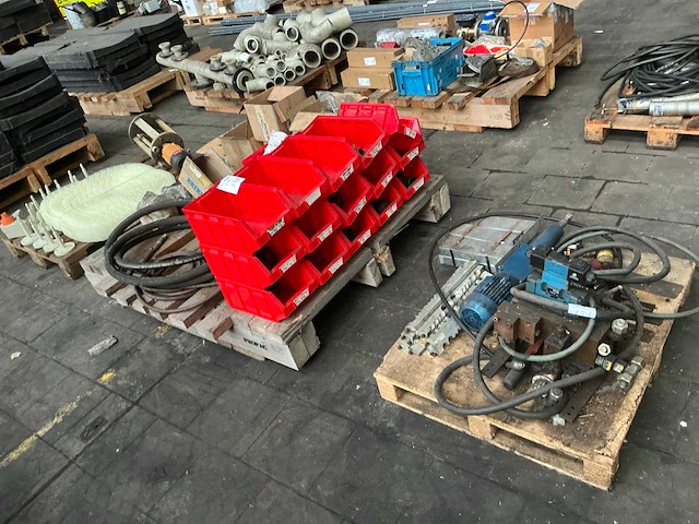 Diverse onderdelen - afbeelding 1 van  9