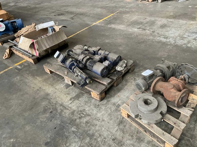 Diverse onderdelen - afbeelding 1 van  5