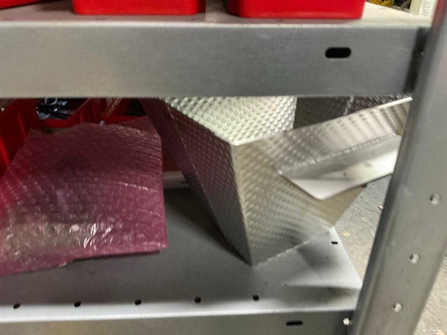 Diverse opbergrekken met inhoud (4x) - afbeelding 5 van  26