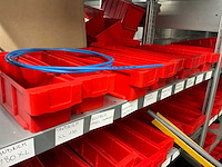 Diverse opbergrekken met inhoud (4x) - afbeelding 15 van  26