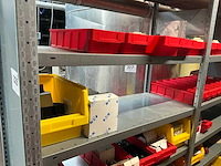 Diverse opbergrekken met inhoud diversen (4x) en opbergkasten (2x) - afbeelding 8 van  34