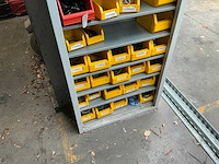 Diverse opbergrekken met inhoud diversen (4x) en opbergkasten (2x) - afbeelding 20 van  34