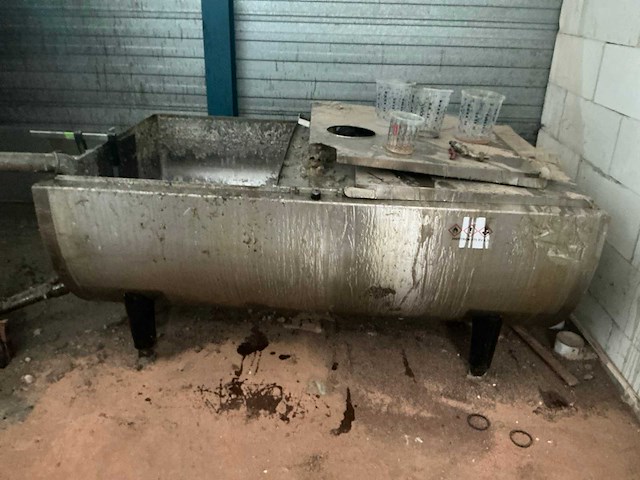 Diverse opslagtanks (4x) - afbeelding 7 van  8