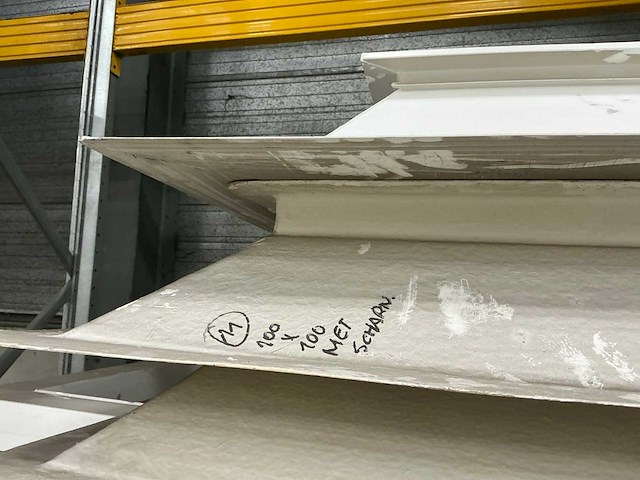 Diverse opzetstukken, kaders en koepelverhogingen (18x) - afbeelding 5 van  9