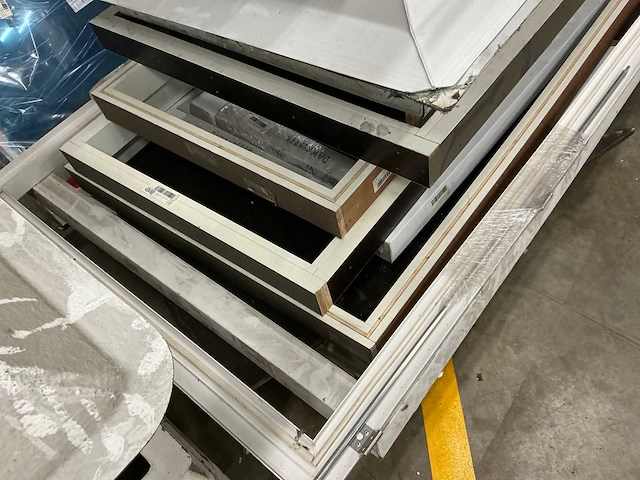 Diverse opzetstukken, kaders en koepelverhogingen (22x) - afbeelding 2 van  10