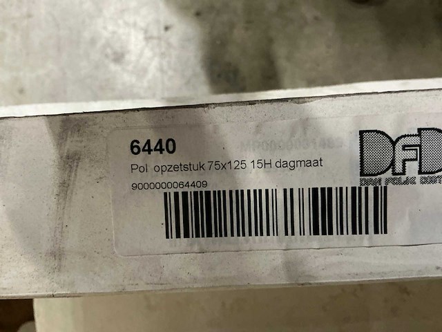 Diverse opzetstukken, kaders en koepelverhogingen (22x) - afbeelding 6 van  10