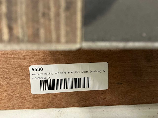 Diverse opzetstukken, kaders en koepelverhogingen (22x) - afbeelding 9 van  10