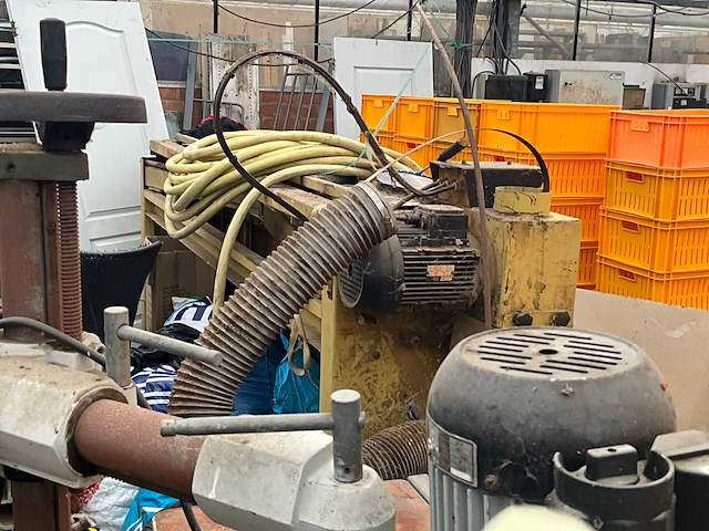 Diverse oude bewerkingsmachines (5x) - afbeelding 13 van  27