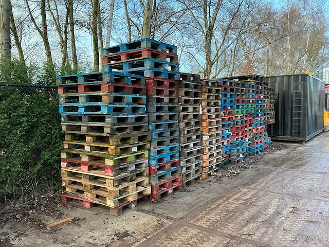 Diverse palletten (170x) - afbeelding 1 van  12