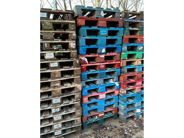 Diverse palletten (170x) - afbeelding 9 van  12