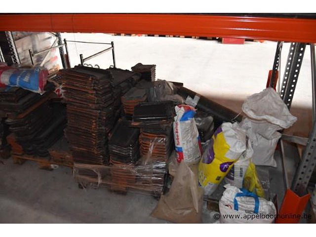 Diverse partij aannemersmaterialen wo. ophangbeugels - afbeelding 5 van  7