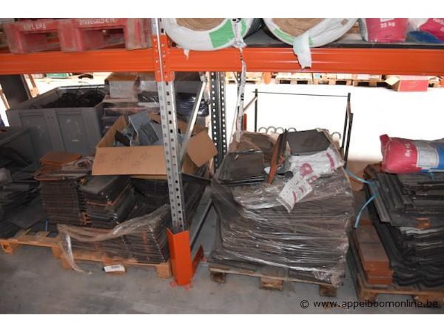 Diverse partij aannemersmaterialen wo. ophangbeugels - afbeelding 6 van  7