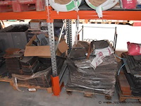 Diverse partij aannemersmaterialen wo. ophangbeugels - afbeelding 6 van  7