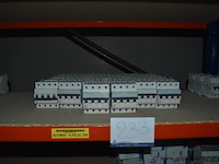 Diverse partij automaten, 4-polig, 20a, werking niet gekend - afbeelding 1 van  1