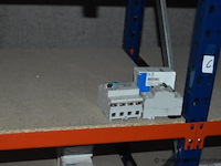 Diverse partij automaten, chint, v-tec, hager, wo. nxb-63, nlb8-c632-6-tc, mcn116, werking niet gekend - afbeelding 3 van  3