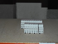 Diverse partij automaten en aardlekschakelaars, hager, wo. mwn240a, werking niet gekend - afbeelding 3 van  4