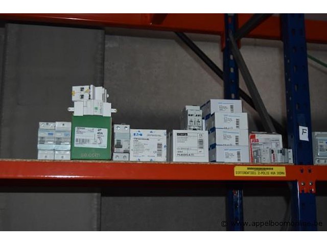 Diverse partij automaten en differentieelschakelaars, schneider electric, eaton, abb, wo. 2-polig, 40a, 30ma, werking niet gekend - afbeelding 2 van  4