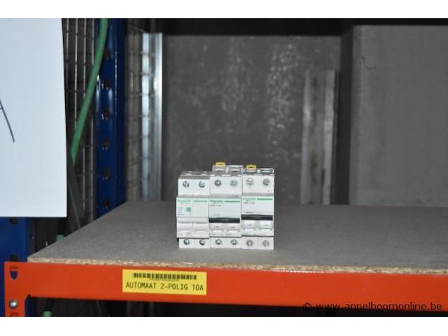 Diverse partij automaten en differentieelschakelaars, schneider electric, eaton, abb, wo. 2-polig, 40a, 30ma, werking niet gekend - afbeelding 4 van  4