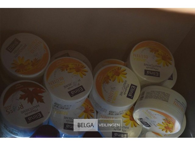 Diverse partij douchegel en huidcrème - afbeelding 2 van  3
