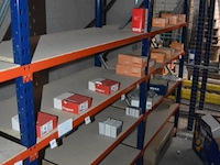 Diverse partij elektrische installatiematerialen en componenten - afbeelding 1 van  4