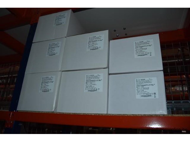 Diverse partij elektrische kabels en componenten - afbeelding 3 van  5