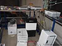 Diverse partij omvormers en batterijmodules, wo. pylontech, foxess, solax power, werking niet gekend - afbeelding 4 van  4