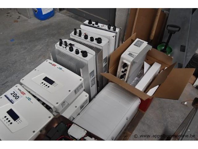 Diverse partij omvormers, solaredge, wo. hd-wave, werking niet gekend - afbeelding 2 van  2