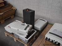 Diverse partij omvormers, wo. solaredge, solax power, huawei, million solar, wo. se2000/3000, x3-micro-5000, gw5000-es-20, fc0500m v2, werking niet gekend - afbeelding 5 van  5
