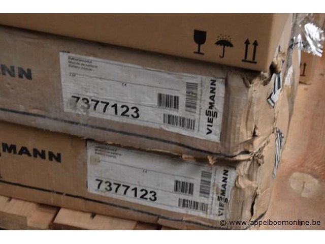 Diverse partij viessmann onderdelen, wo. batterijmodules en omvormer, werking niet gekend - afbeelding 2 van  4