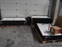 Diverse partij zonnepanelen, viessmann, vitovolt 300 m410 wm allblack, 410wp, werking niet gekend - afbeelding 1 van  2